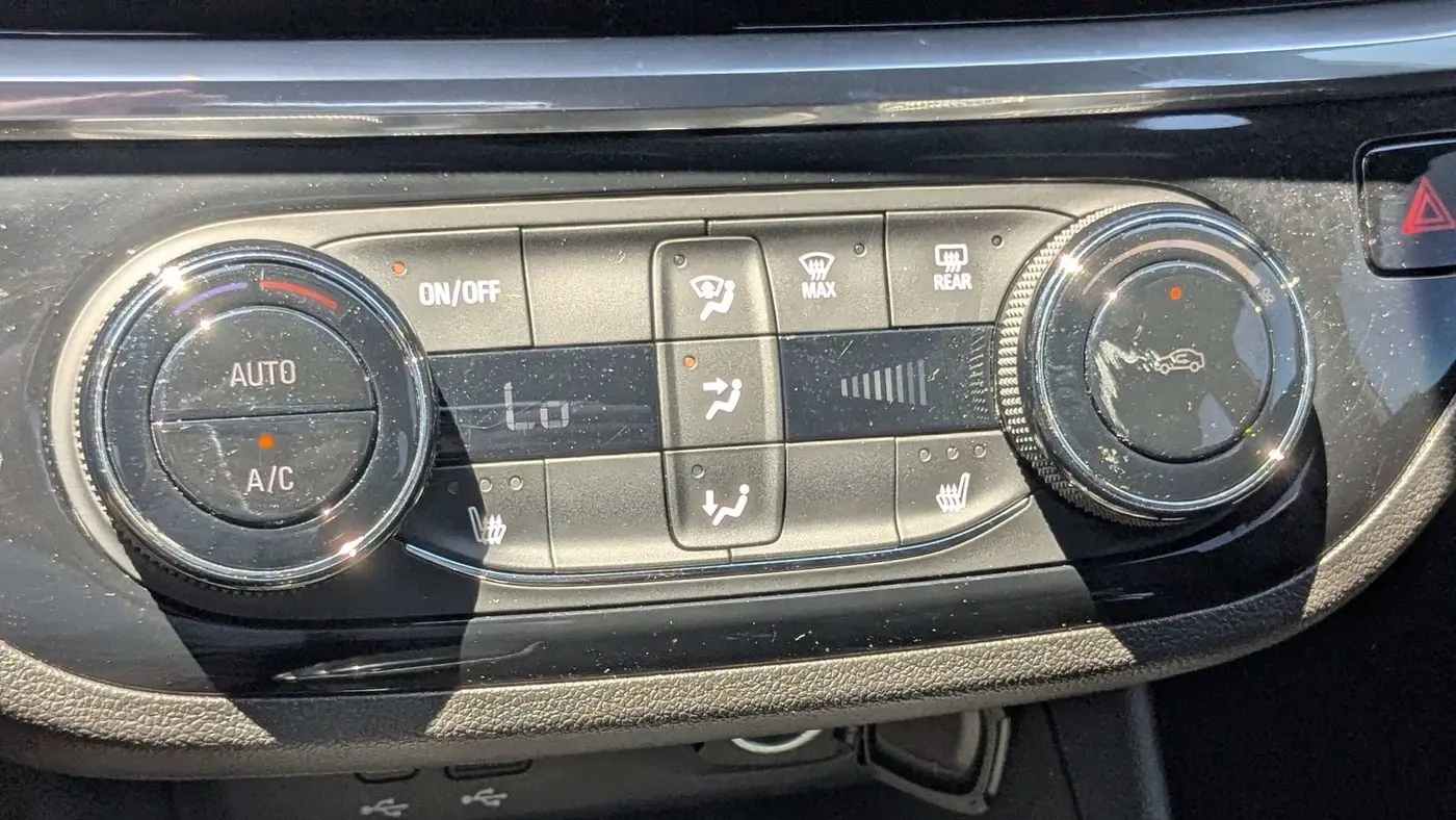 2024 Buick Envista Sport Touring