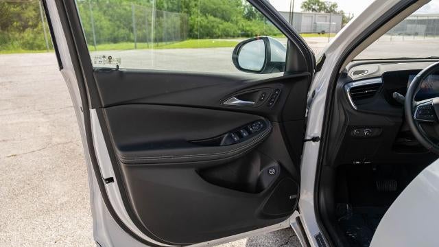 2025 Buick Encore GX Avenir