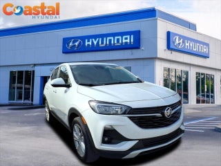 2022 Buick Encore GX with Summit White Exterior