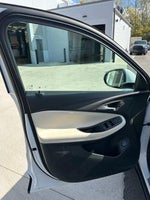 2022 Encore GX Thumbnail 33