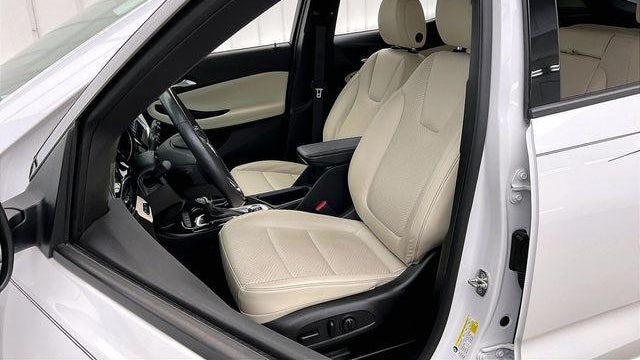 2020 Buick Encore GX Essence