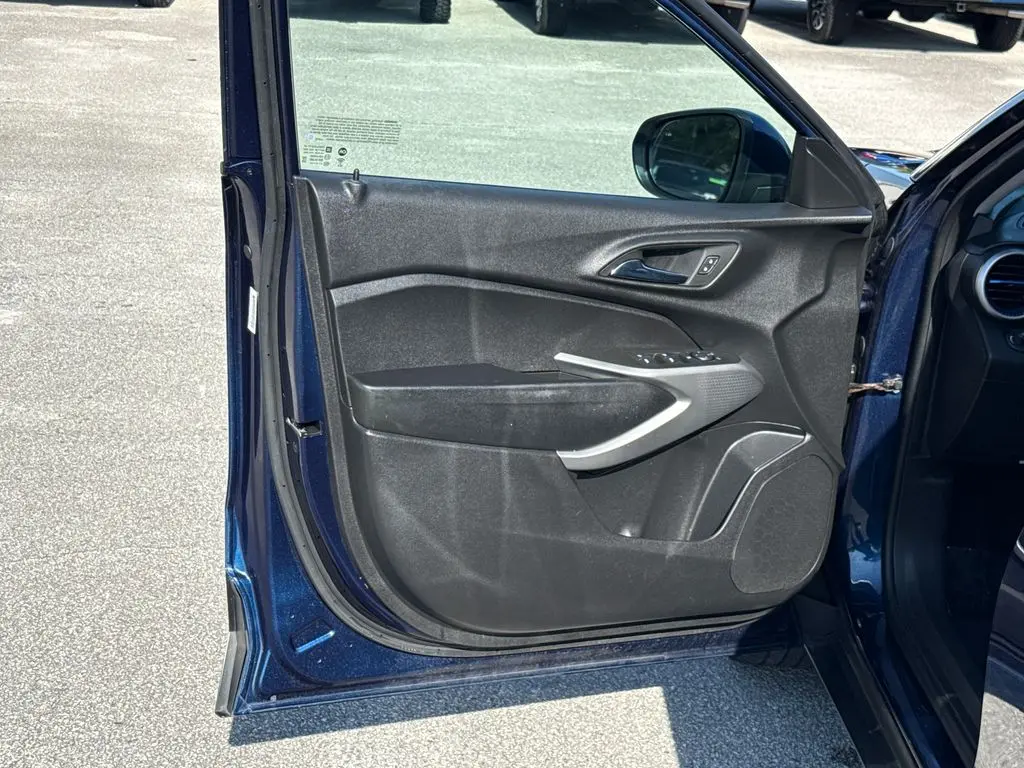 2024 Chevrolet Trax - $15,901