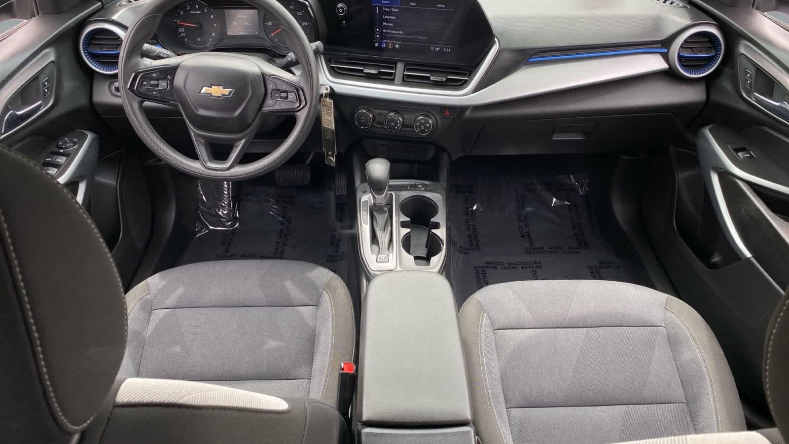 2025 Chevrolet Trax LS