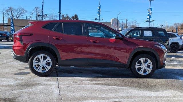 2025 Chevrolet Trax LS