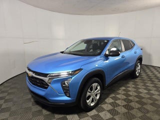 2025 Chevrolet Trax with Marina Blue Metallic Exterior