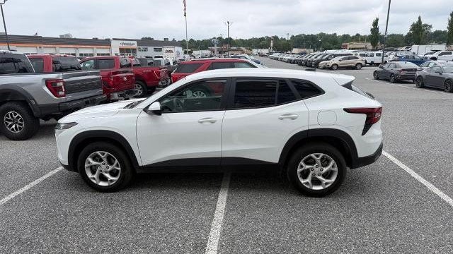 2025 Chevrolet Trax LS
