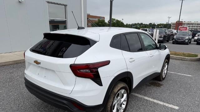 2025 Chevrolet Trax LS