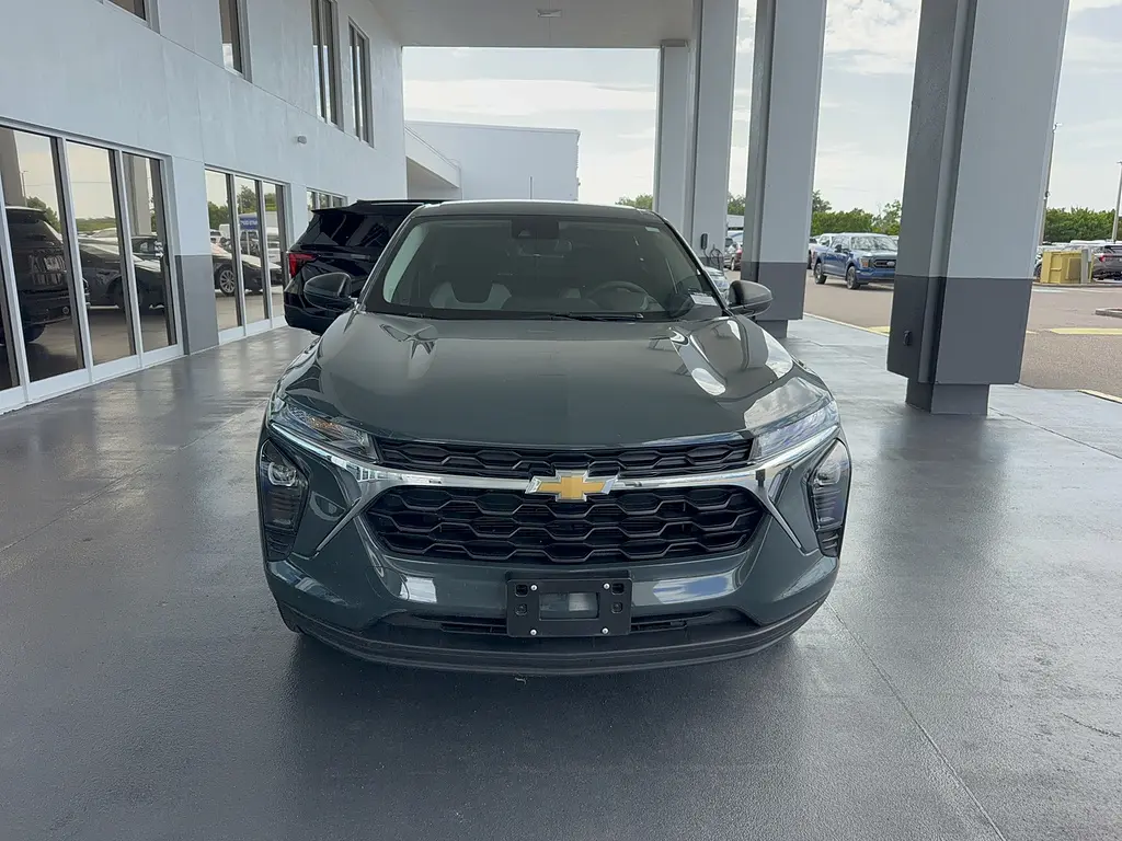 2025 Chevrolet Trax - $22,995