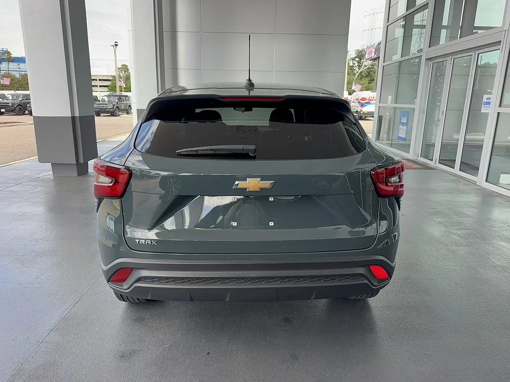 2025 Chevrolet Trax - $22,995