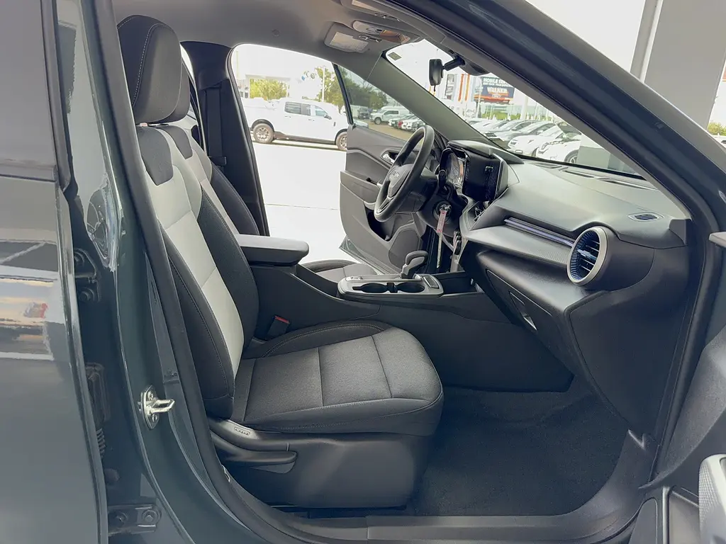 2025 Chevrolet Trax - $22,995