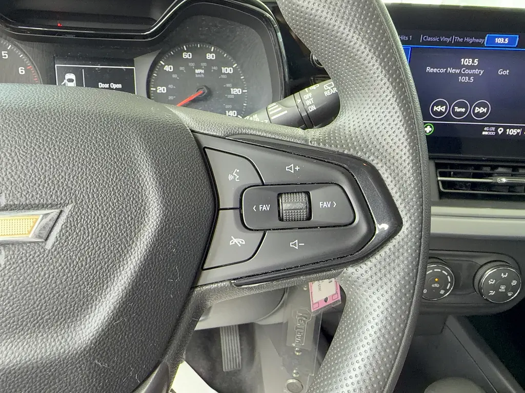 2025 Chevrolet Trax - $22,995