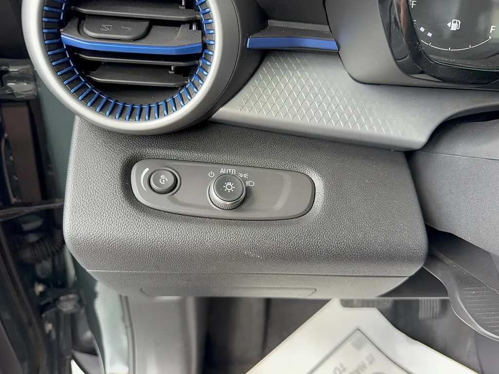 2025 Chevrolet Trax - $22,995