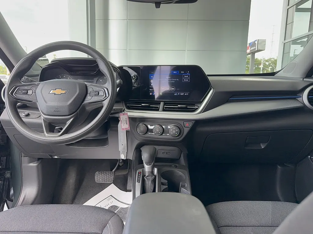 2025 Chevrolet Trax - $22,995