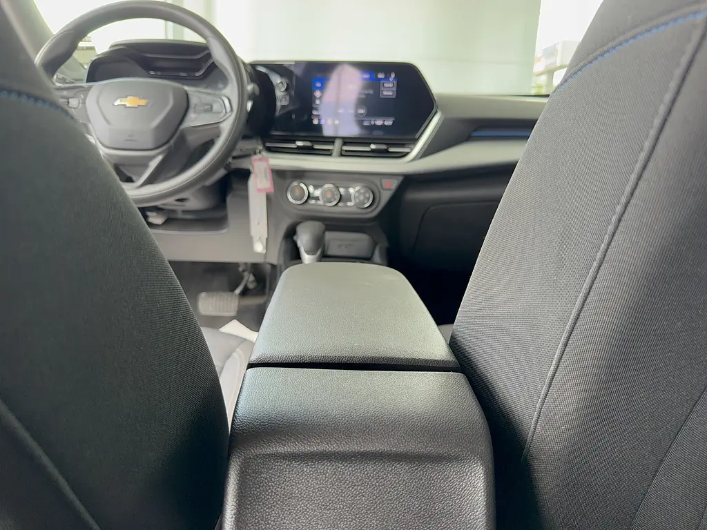 2025 Chevrolet Trax - $22,995