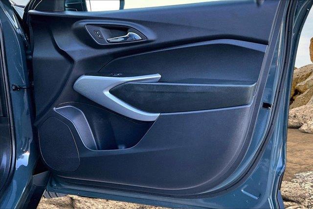 2025 Chevrolet Trax - $20,338