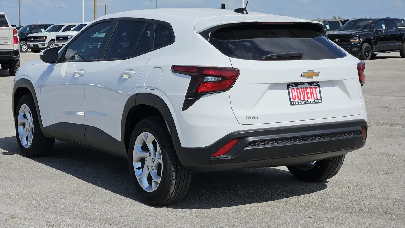 2026 Chevrolet Trax LS