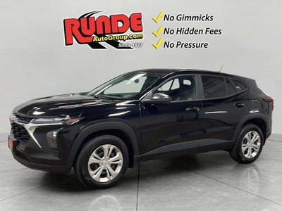 Photo of a 2025 Chevrolet Trax LS 4DR Crossover for sale