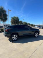 2025 Trax Thumbnail 4