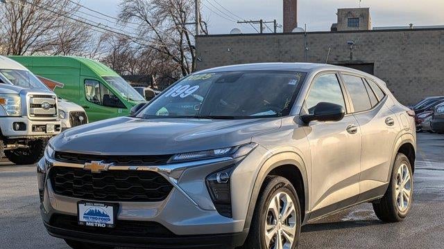 2025 Chevrolet Trax LS