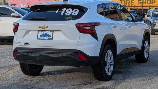 2025 Chevrolet Trax LS