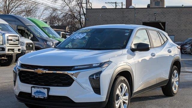 2025 Chevrolet Trax LS