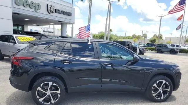 2024 Chevrolet Trax RS