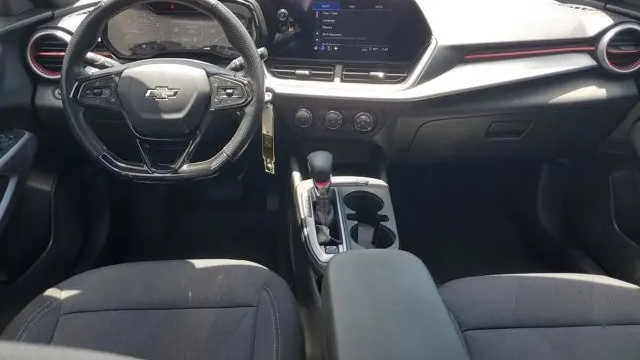 2024 Chevrolet Trax RS