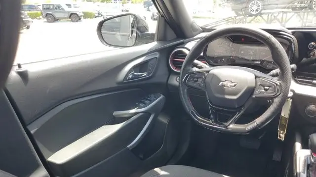 2024 Chevrolet Trax RS