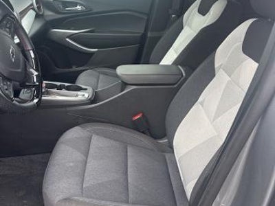 2024 Chevrolet Trax RS 4DR Crossover W/1RS