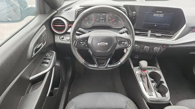 2024 Chevrolet Trax RS