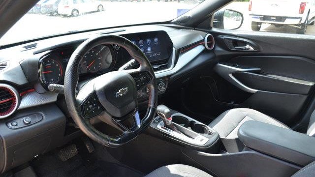 2024 Chevrolet Trax RS