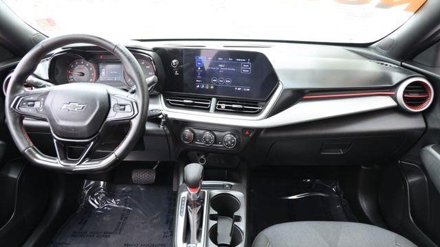 2024 Chevrolet Trax RS