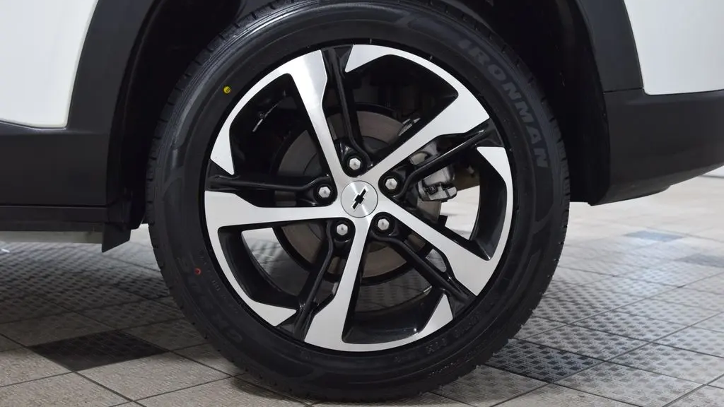 2024 Chevrolet Trax RS