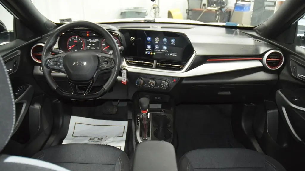 2024 Chevrolet Trax RS