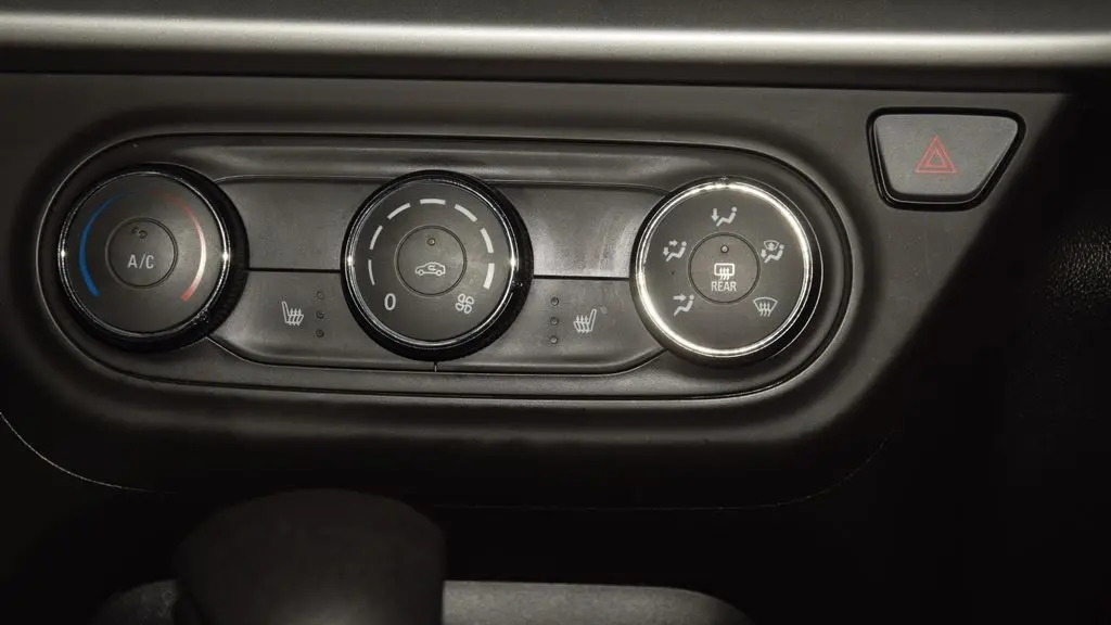 2024 Chevrolet Trax RS