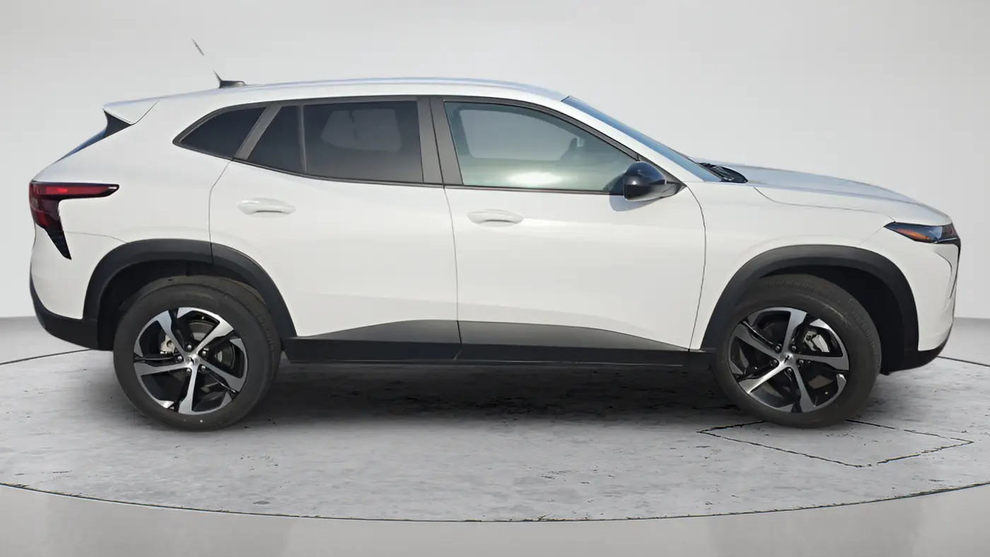 2024 Chevrolet Trax RS