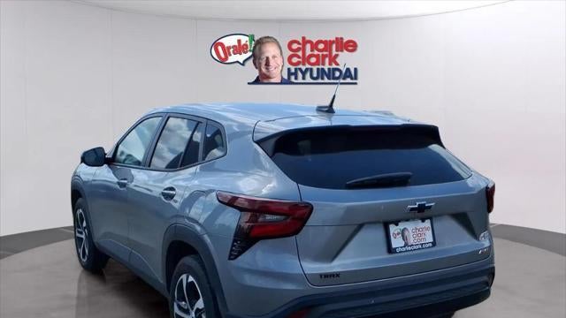 2024 Chevrolet Trax RS