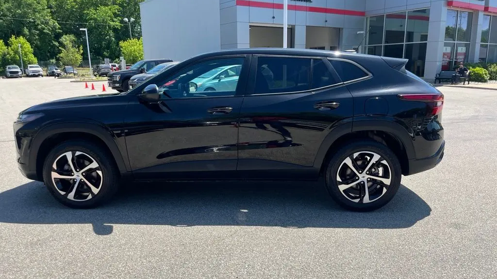 2024 Chevrolet Trax RS