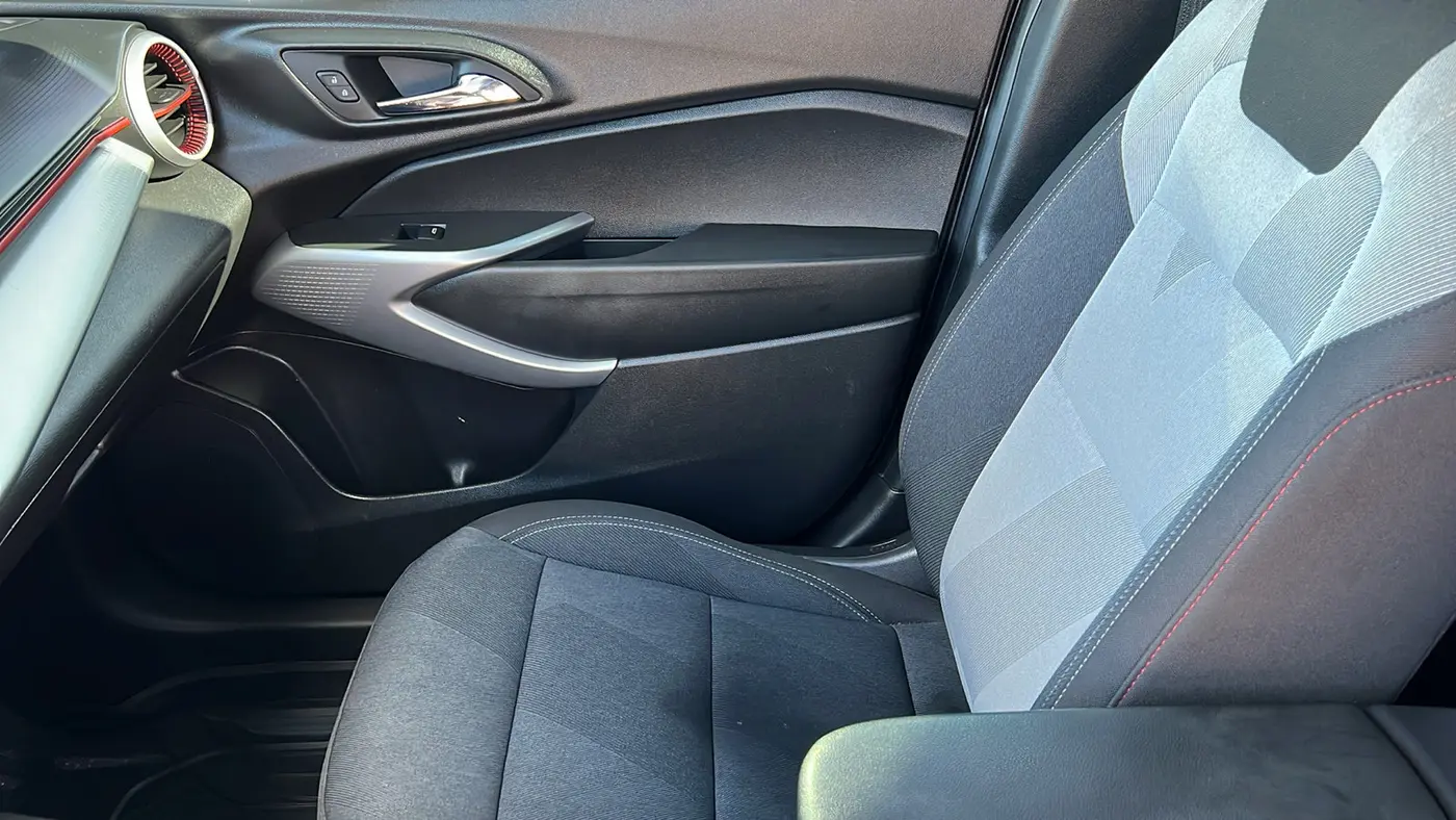 2024 Chevrolet Trax RS