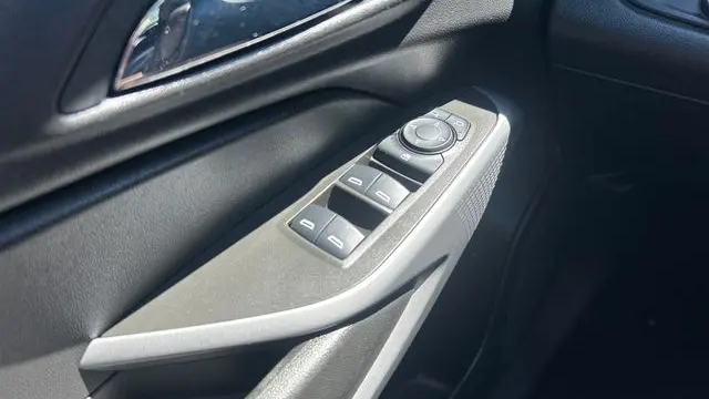 2024 Chevrolet Trax RS