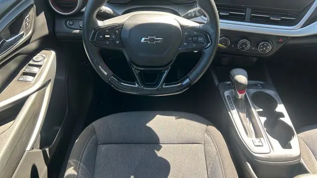 2024 Chevrolet Trax RS