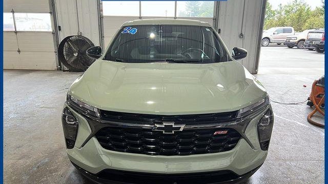 2024 Chevrolet Trax RS