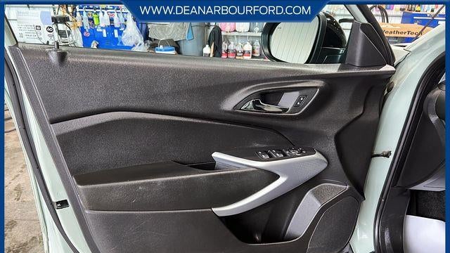 2024 Chevrolet Trax RS