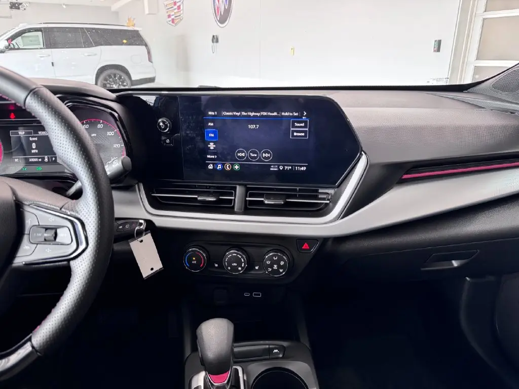 2025 Chevrolet Trax - $21,987