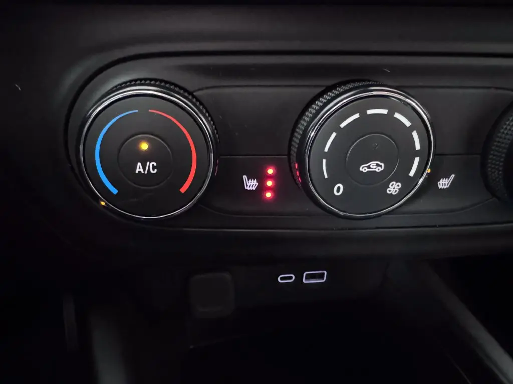 2025 Chevrolet Trax - $21,987