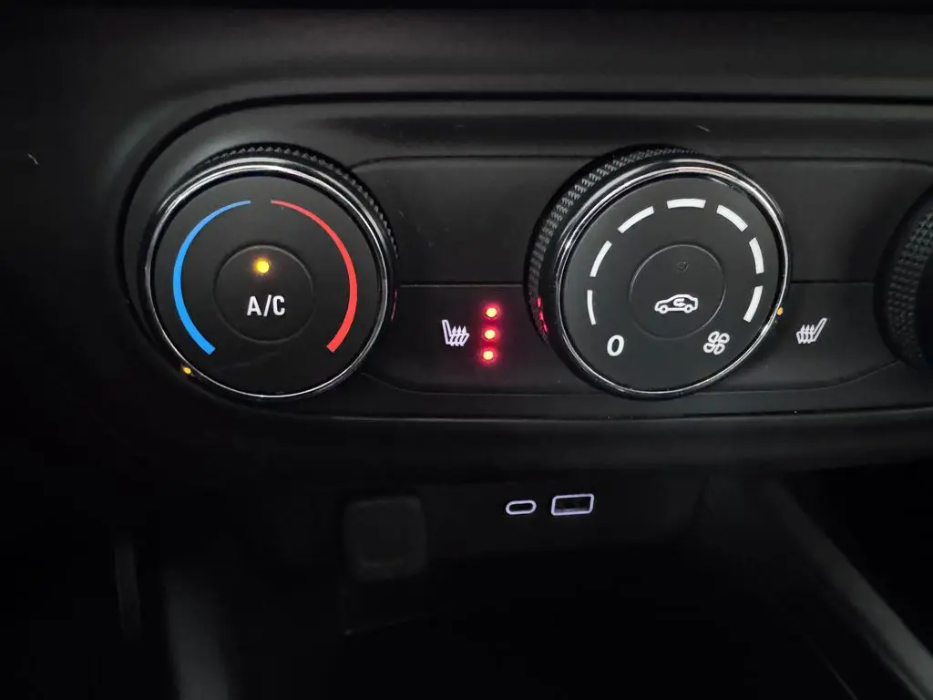 2025 Chevrolet Trax - $21,987