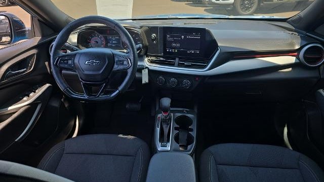 2025 Chevrolet Trax RS