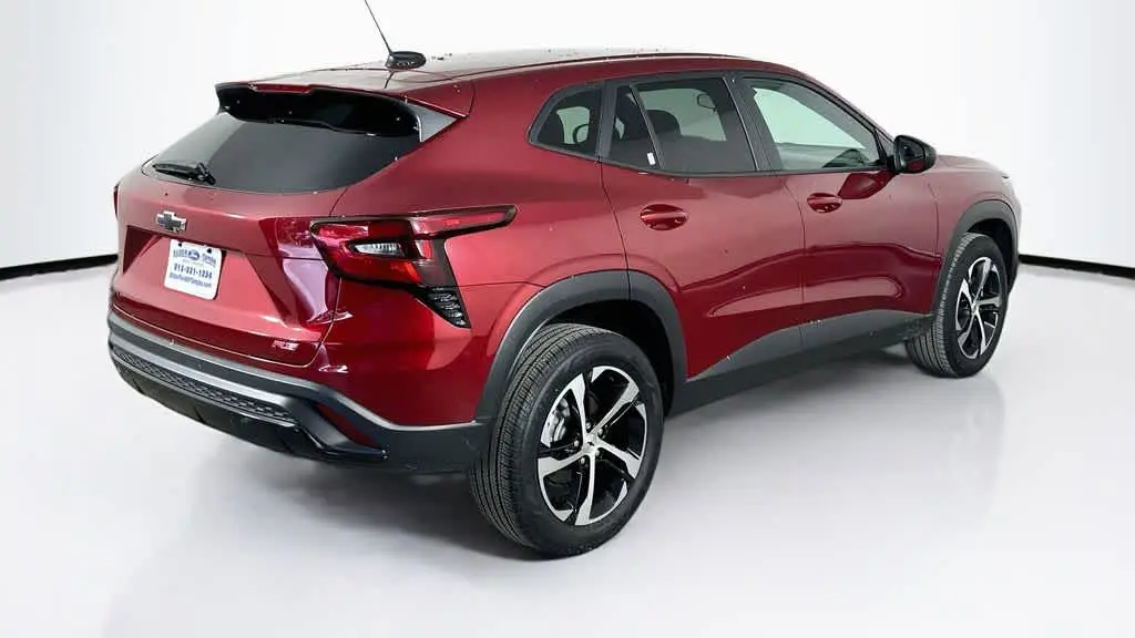 2025 Chevrolet Trax RS