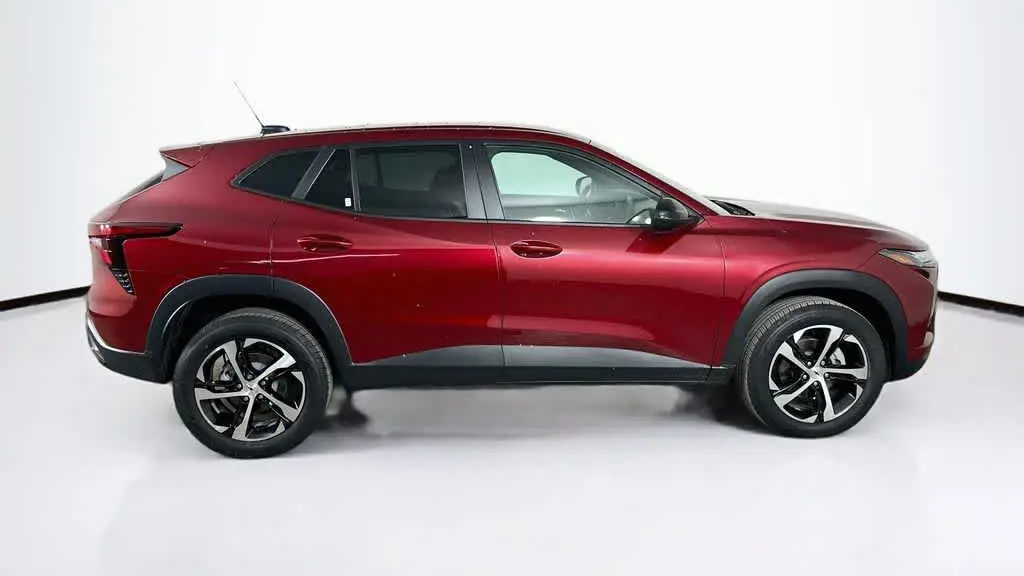 2025 Chevrolet Trax RS