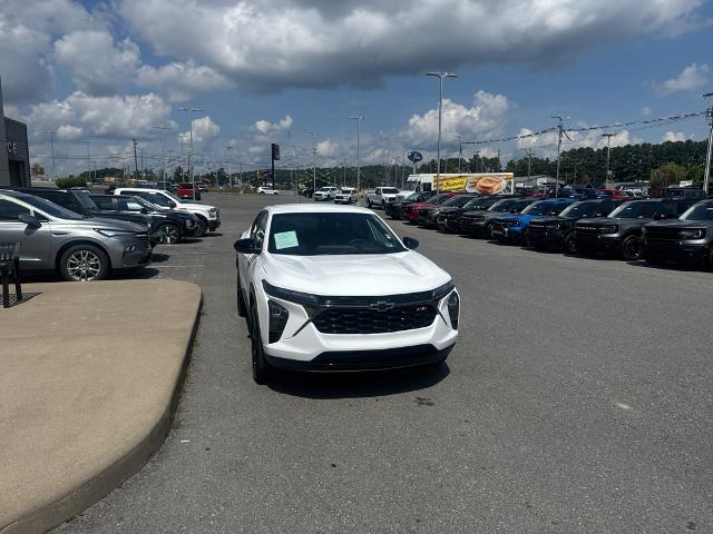 2025 Chevrolet Trax - $24,500